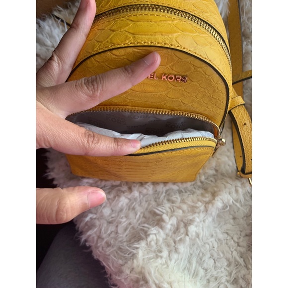 Michael Kors mini backpack - Picture 5 of 6